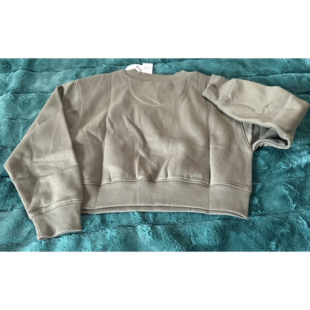 Gap x Cult Gaia Girl Size M (8) Cropped Logo Sweatshirt Vintage Soft Olive Green